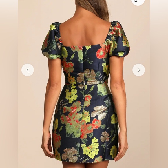 *SOLD c* Lulu’s So Stunning Navy Blue Floral Jacquard Puff Sleeve Dress small - Picture 2 of 16